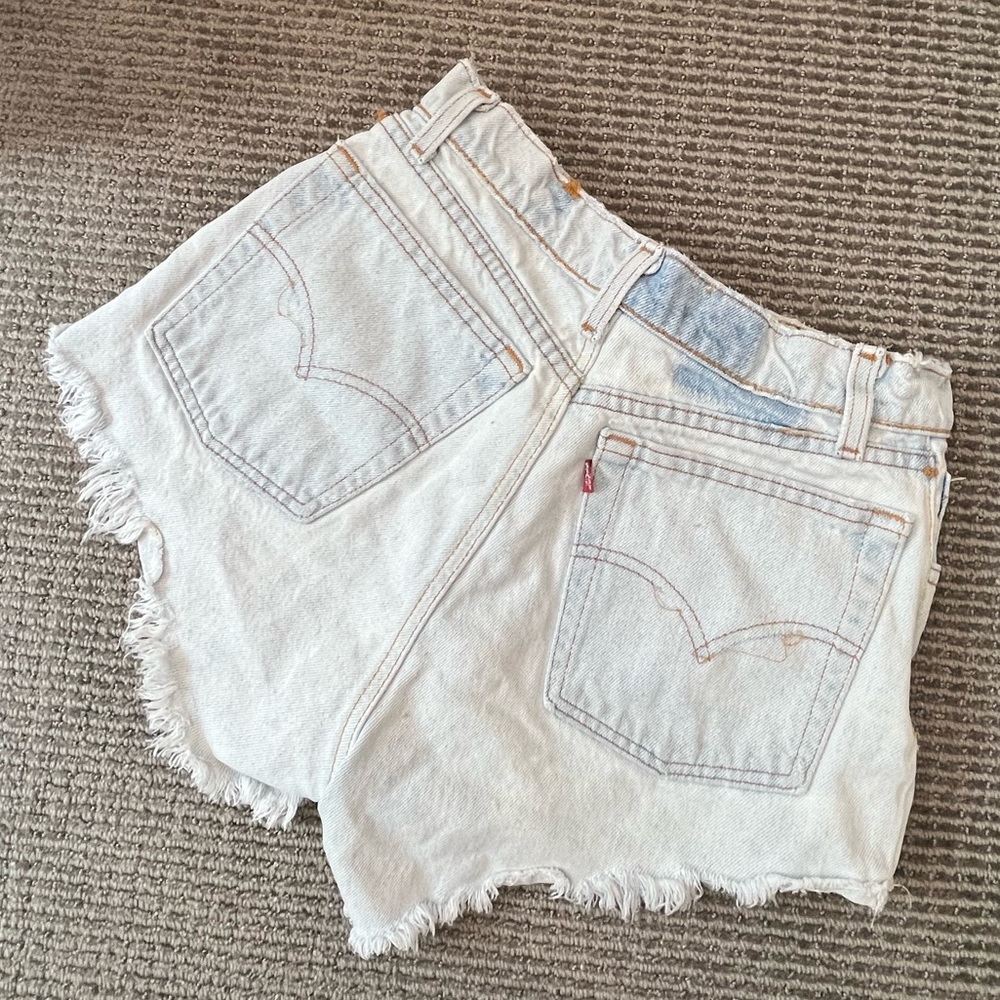 LEVIS high rise, light wash denim shorts